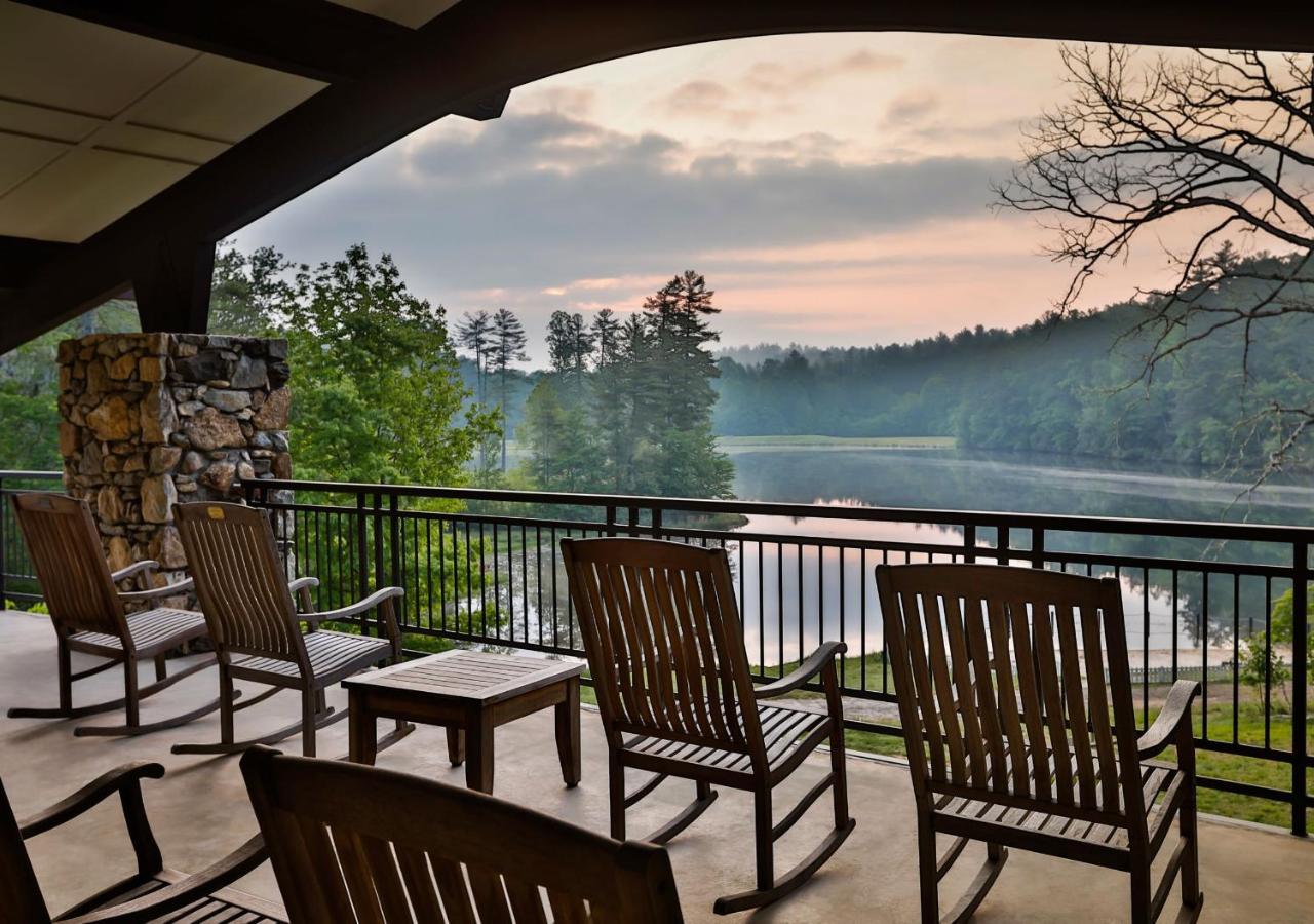 Kanuga Inn & Lodging Hendersonville Exterior photo